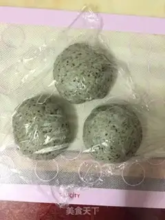 Make Black sesame toast step 3