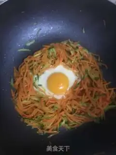 Make Carrot cucumber omelet step 5