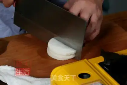 Make Meatball noodles step 4