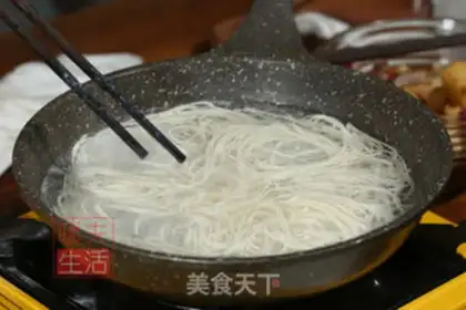 Make Meatball noodles step 8