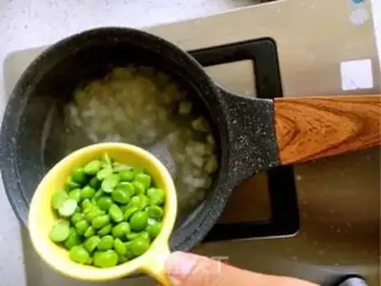 Make Peas and potatoes and yogurt step 3