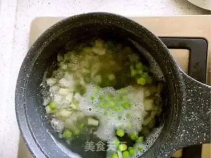 Make Peas and potatoes and yogurt step 4