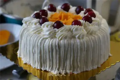 Make Double cream twirl cake step 16