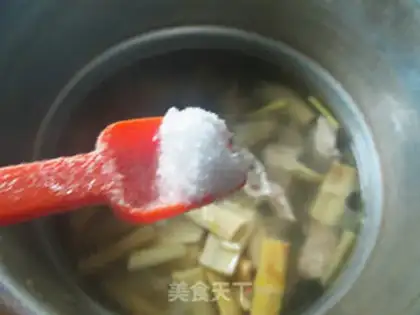 Make The lamb tail and dragonbone soup step 7