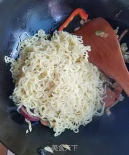 Make Flying noodles step 6