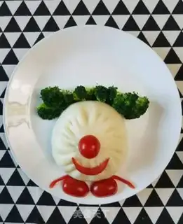 Make Clown bun step 4