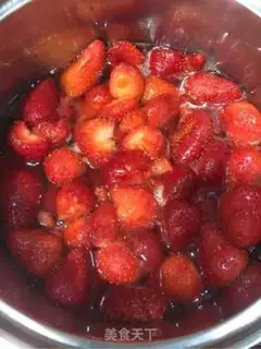 Make Homemade strawberry jam step 3