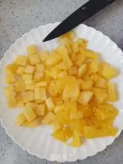 Make Pineapple yogurt step 1