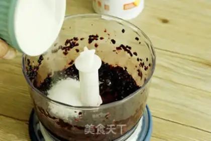 Make Blackberry ice cream step 3