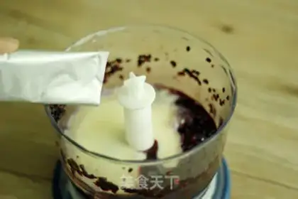 Make Blackberry ice cream step 5