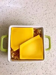 Make Quick cheese omelet step 2