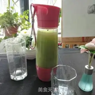 Make Pear cucumber juice step 3