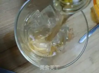 Make A glass of fruit and grass step 10