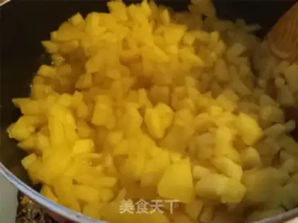 Make Simple apple pie step 5