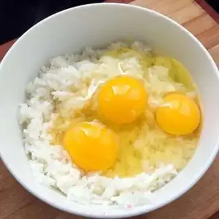 Make A leftover egg cup step 1