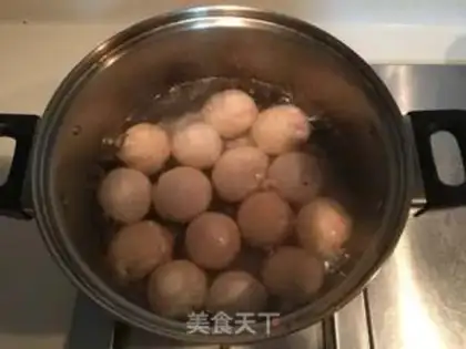 Make Black sugar tea eggs step 1
