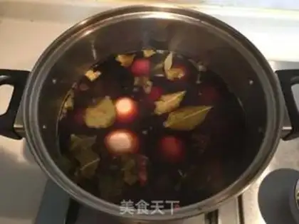 Make Black sugar tea eggs step 4