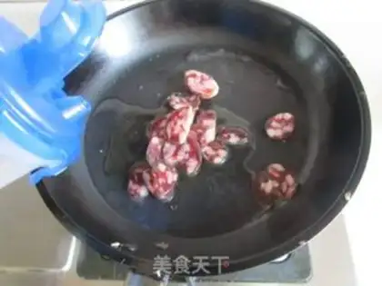 Make Sausage fried bitter melon step 2