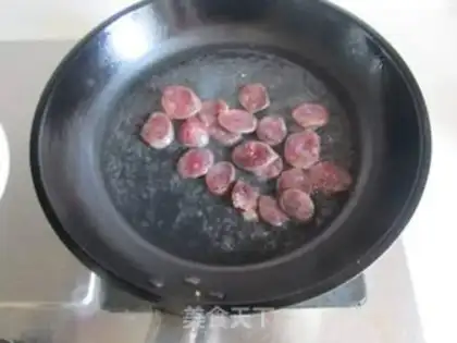 Make Sausage fried bitter melon step 3