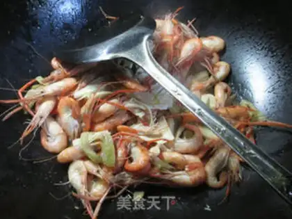 Make Scrambled and scrawled shrimp step 5