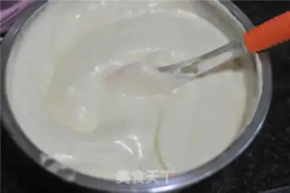 Make Fruitcake rolls step 4