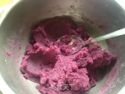 Make Spaghetti cheeseball step 2