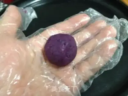 Make Spaghetti cheeseball step 12