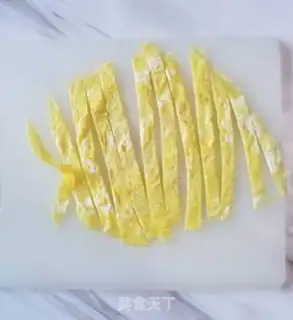 Make Basketball toast step 2