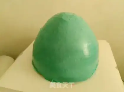 Make Barbie doll cake step 11