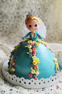 Make Barbie doll cake step 16
