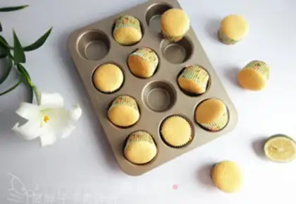 Make SpongeBob cake step 11