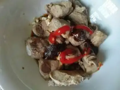 Make Black pepper sauce, steak potatoes step 1