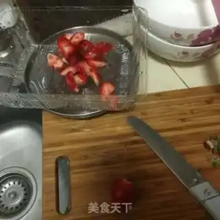 Make Strawberry sauce step 2