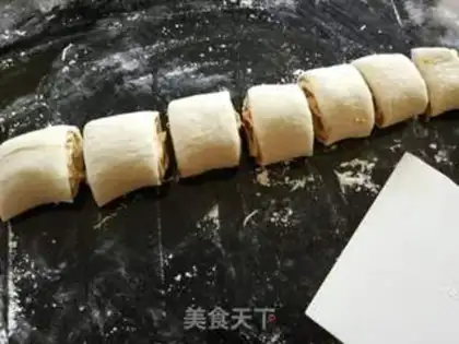 Make Onion pork roll step 7