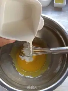 Make Mango cake rolls step 2