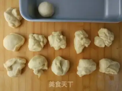 Make Maxine squeezes bread step 7