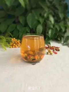 Make A tea with chrysanthemum step 3