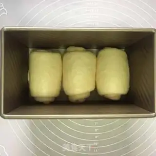 Make Apple rose toast step 13