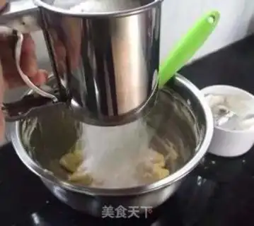 Make Almond cookies step 4