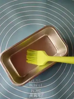 Make A hive cake step 6
