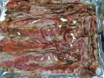 Make Cows roasted in sauce step 0