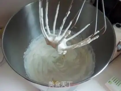 Make Chocolate strawberry cake step 4