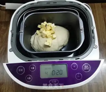 Make Coconut milk rolls step 2