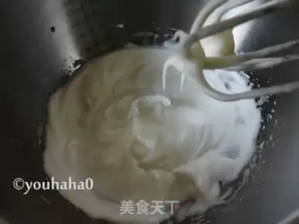 Make Butter strawberry sandwich step 2