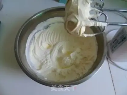 Make Strawberry Snowcake step 11