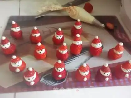 Make Strawberry Snowcake step 14