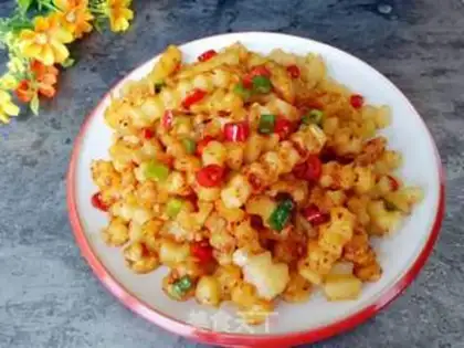 Make Sichuan fried potatoes step 8