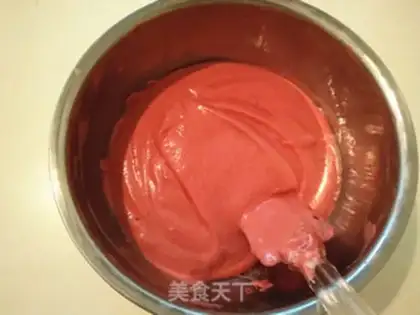 Make Six-inch velvet twirl cake step 10