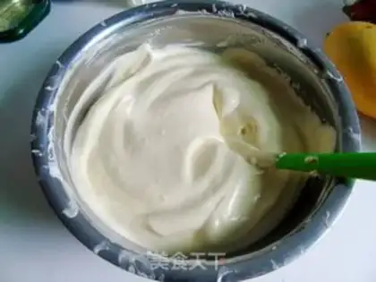 Make Fruit box cake step 7