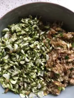 Make A flower dumpling step 0